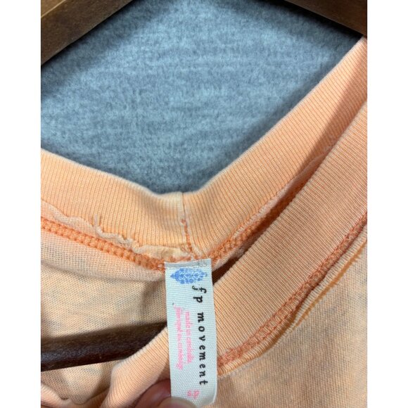 Free People Movement Womens Tank M Peach Sleeveless Top Lightweight Activewear - Picture 3 of 5